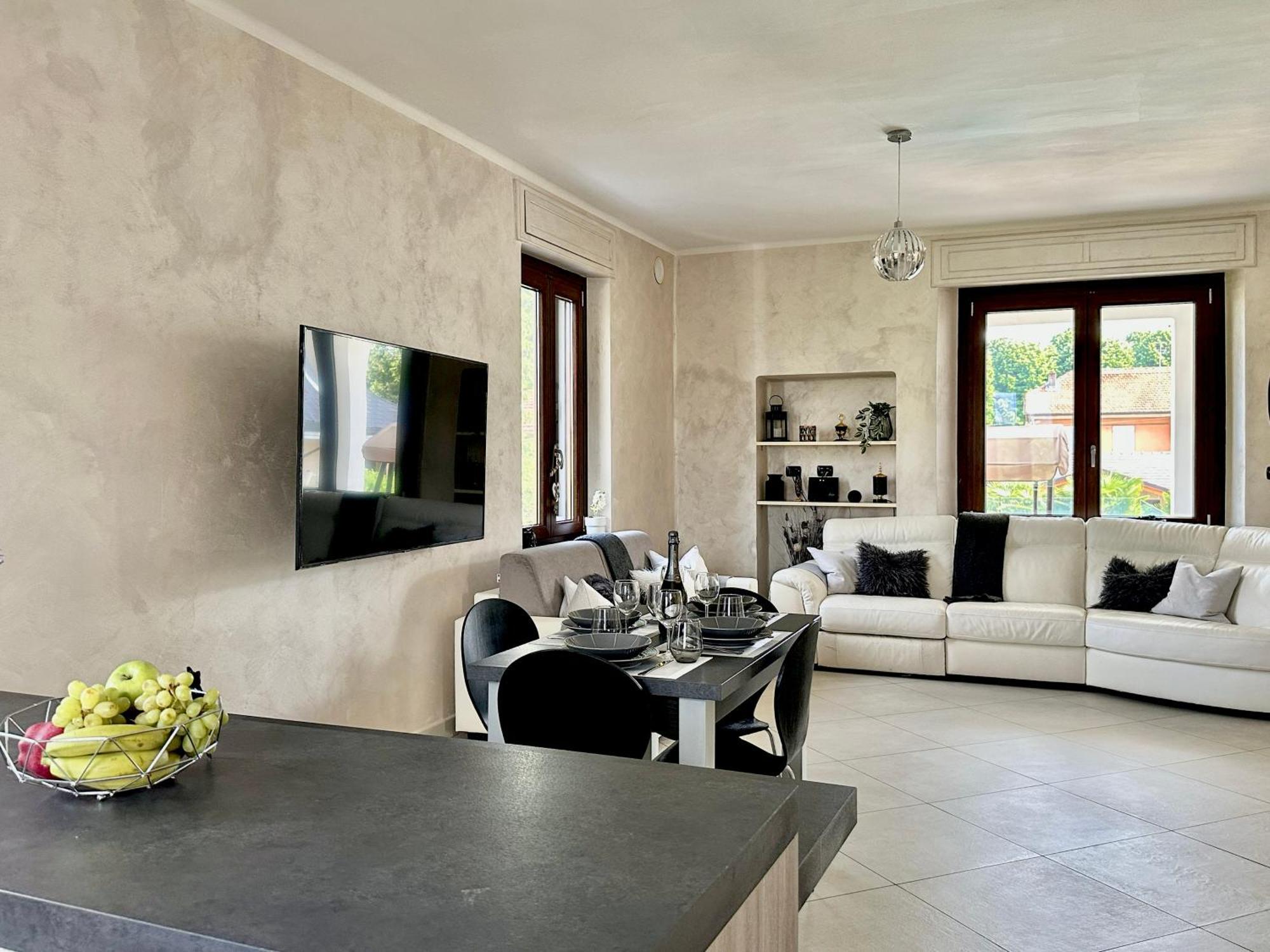 Appartamento In Villa Con Piscina Privata E Jacuzzi Ad Uso Esclusivo Rivarolo Canavese Exterior foto