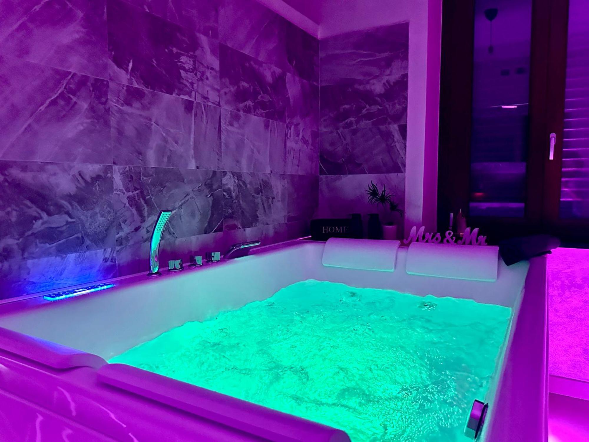 Appartamento In Villa Con Piscina Privata E Jacuzzi Ad Uso Esclusivo Rivarolo Canavese Exterior foto